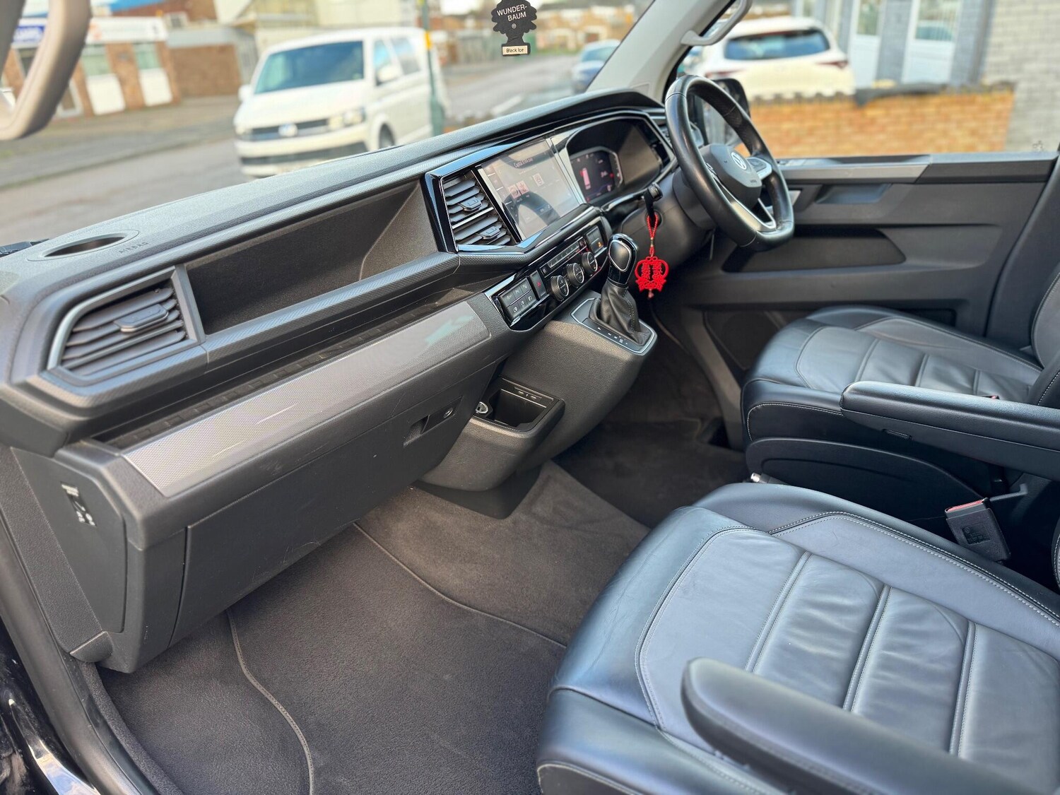 Used Volkswagen Caravelle 2020 for sale - 77940505: Photo 12