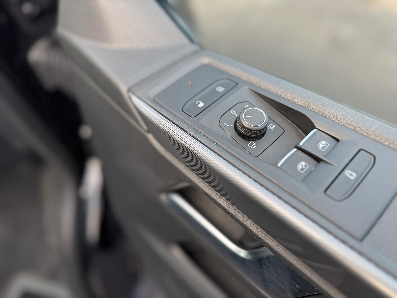 Used Volkswagen Caravelle 2020 for sale - 77940505: Photo 24