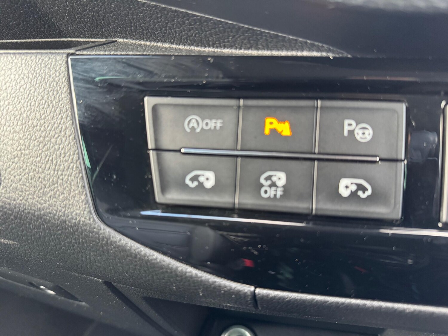 Used Volkswagen Caravelle 2020 for sale - 77940505: Photo 28