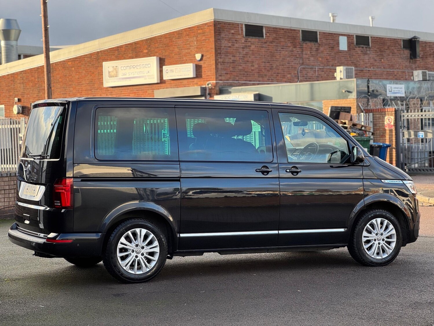 Used Volkswagen Caravelle 2020 for sale - 77940505: Photo 9