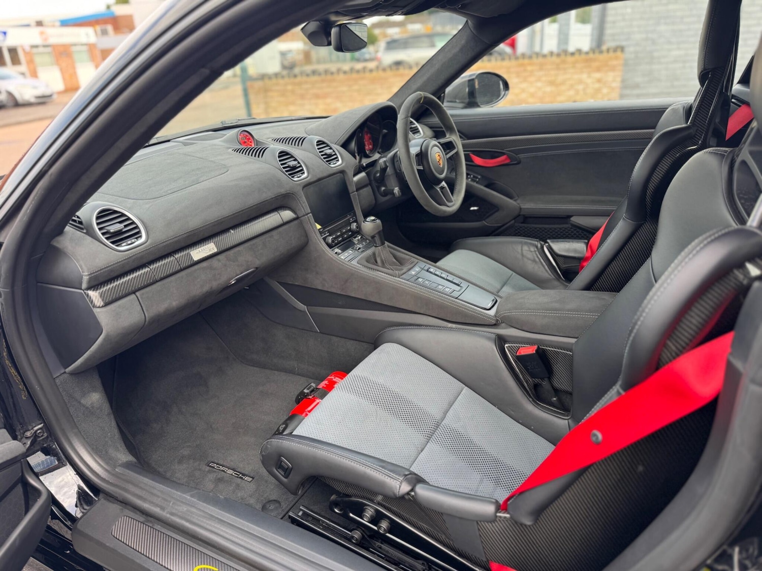 Used Porsche Cayman 2022 for sale - 76632771: Photo 15