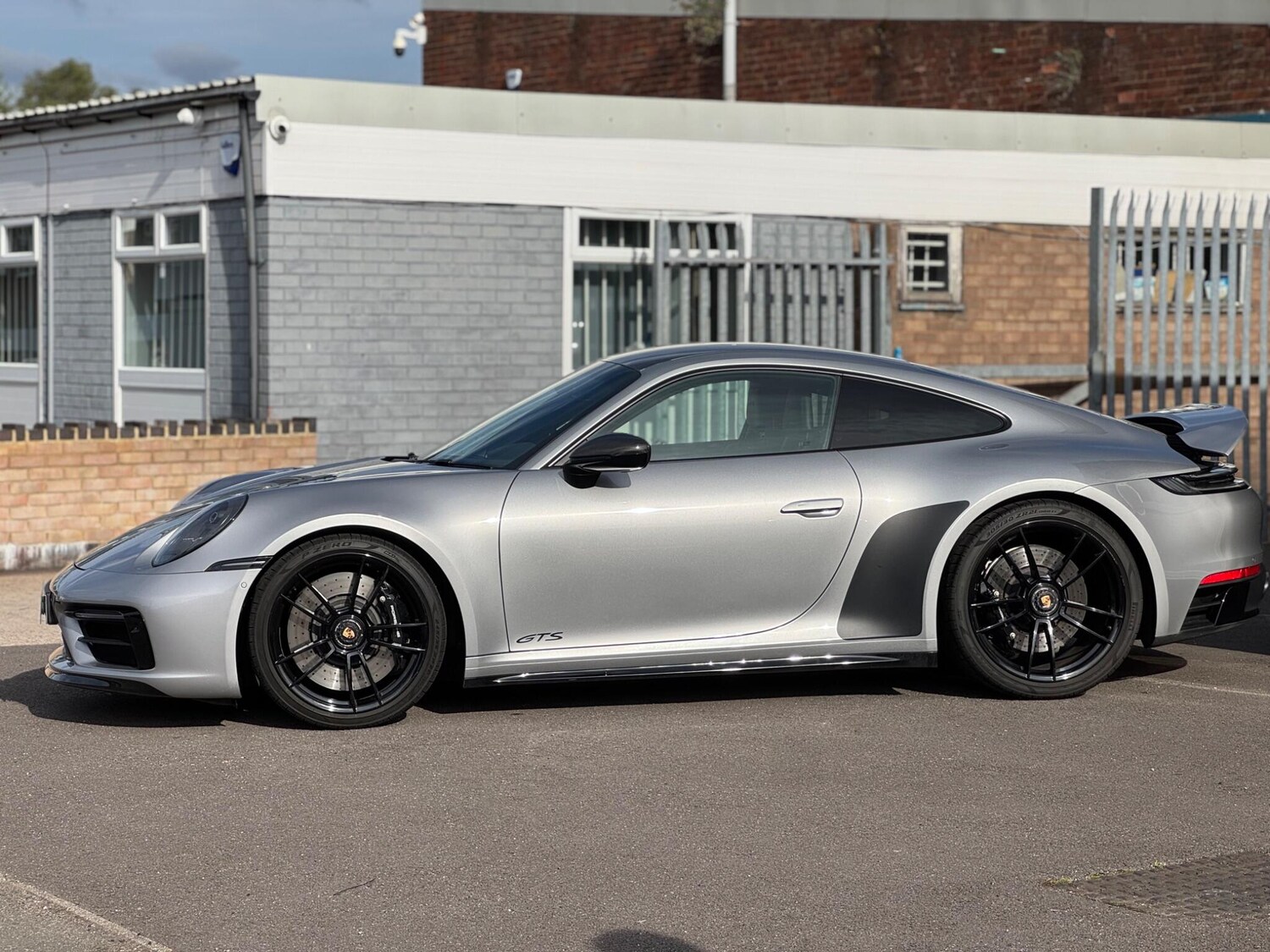 Used Porsche 911 2022 for sale - 77637397: Photo 17