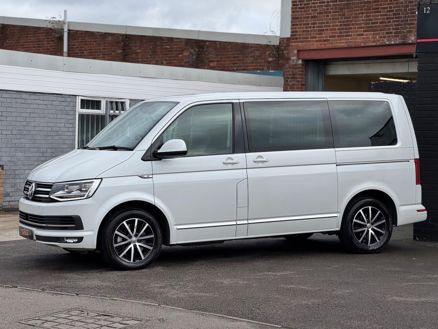 Used Volkswagen Caravelle 2016 for sale - 76521916: Photo 11