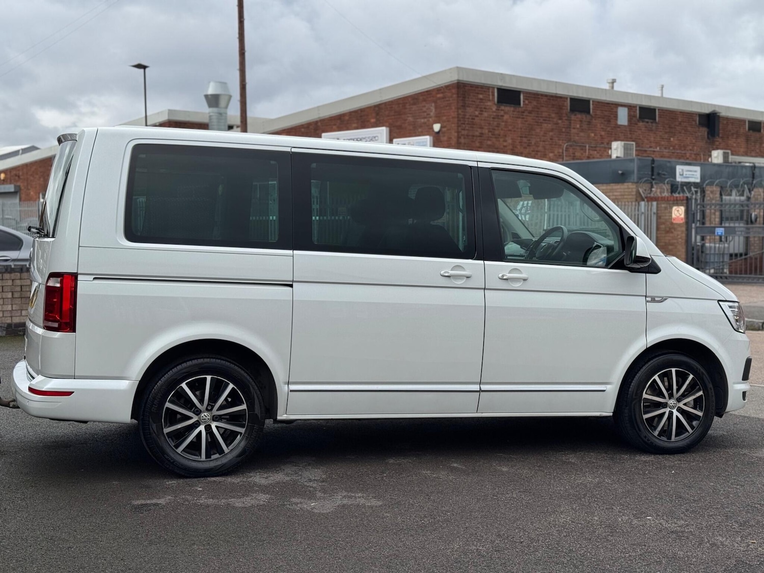 Used Volkswagen Caravelle 2016 for sale - 76521916: Photo 14