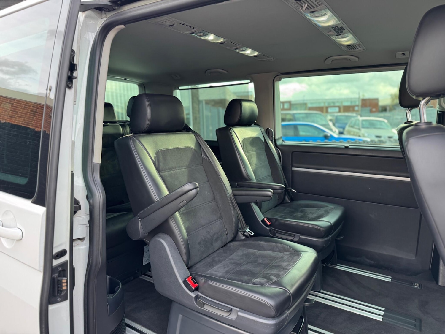 Used Volkswagen Caravelle 2015 for sale - 78127784: Photo 19