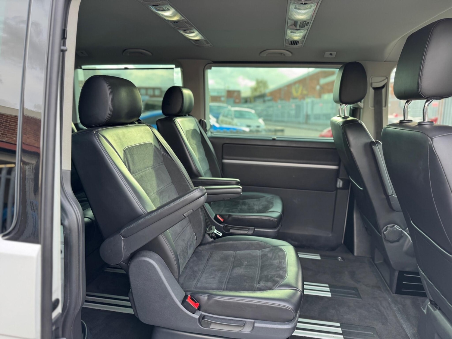 Used Volkswagen Caravelle 2015 for sale - 78127784: Photo 20