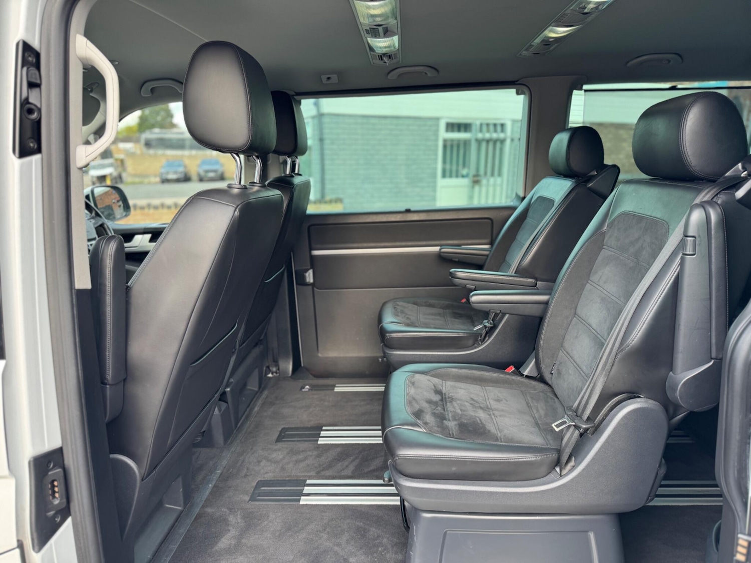 Used Volkswagen Caravelle 2015 for sale - 78127784: Photo 22