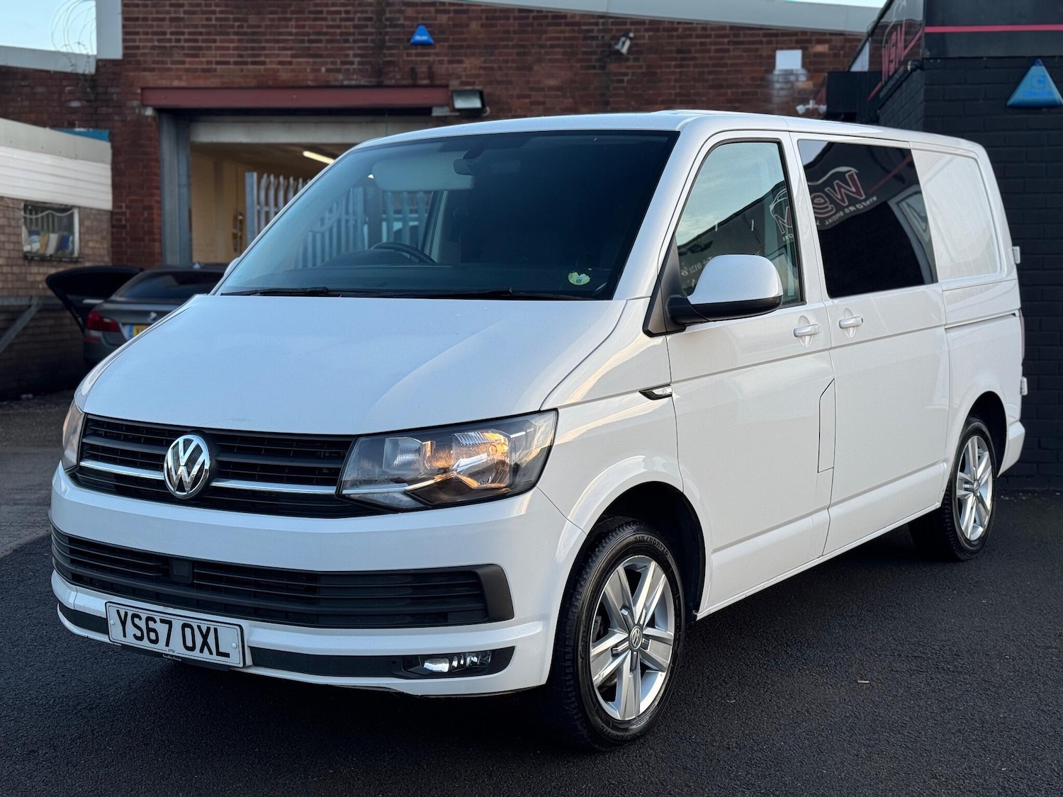 Used Volkswagen Transporter 2017 for sale - 77020890: Photo 12