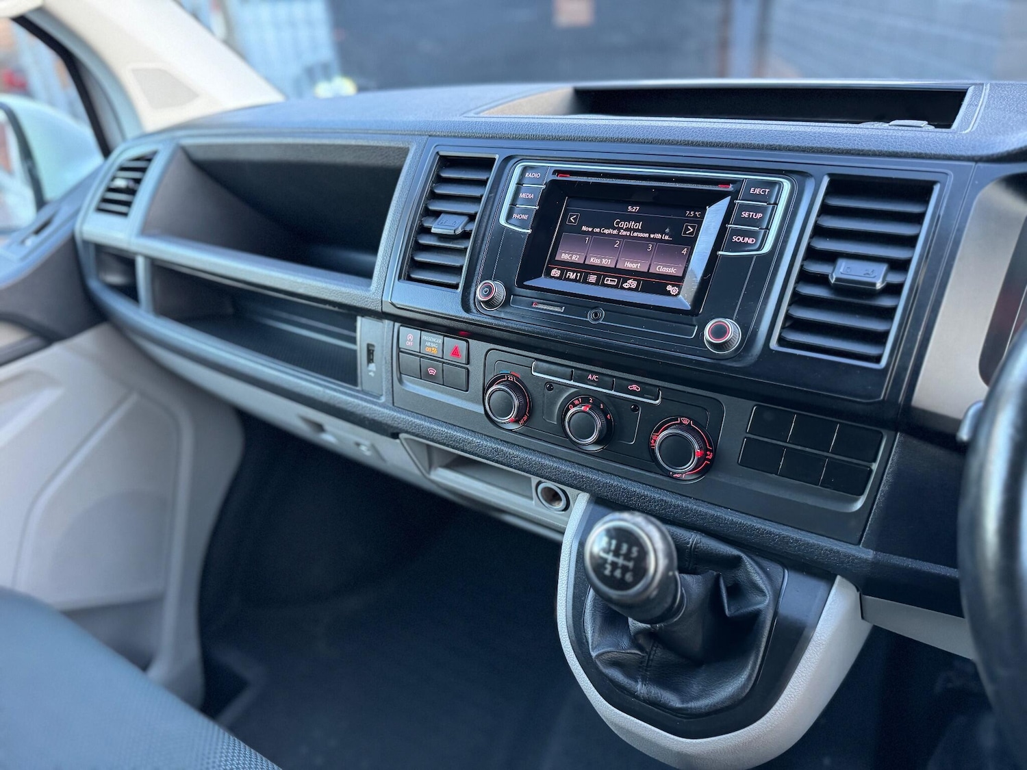 Used Volkswagen Transporter 2017 for sale - 77020890: Photo 16