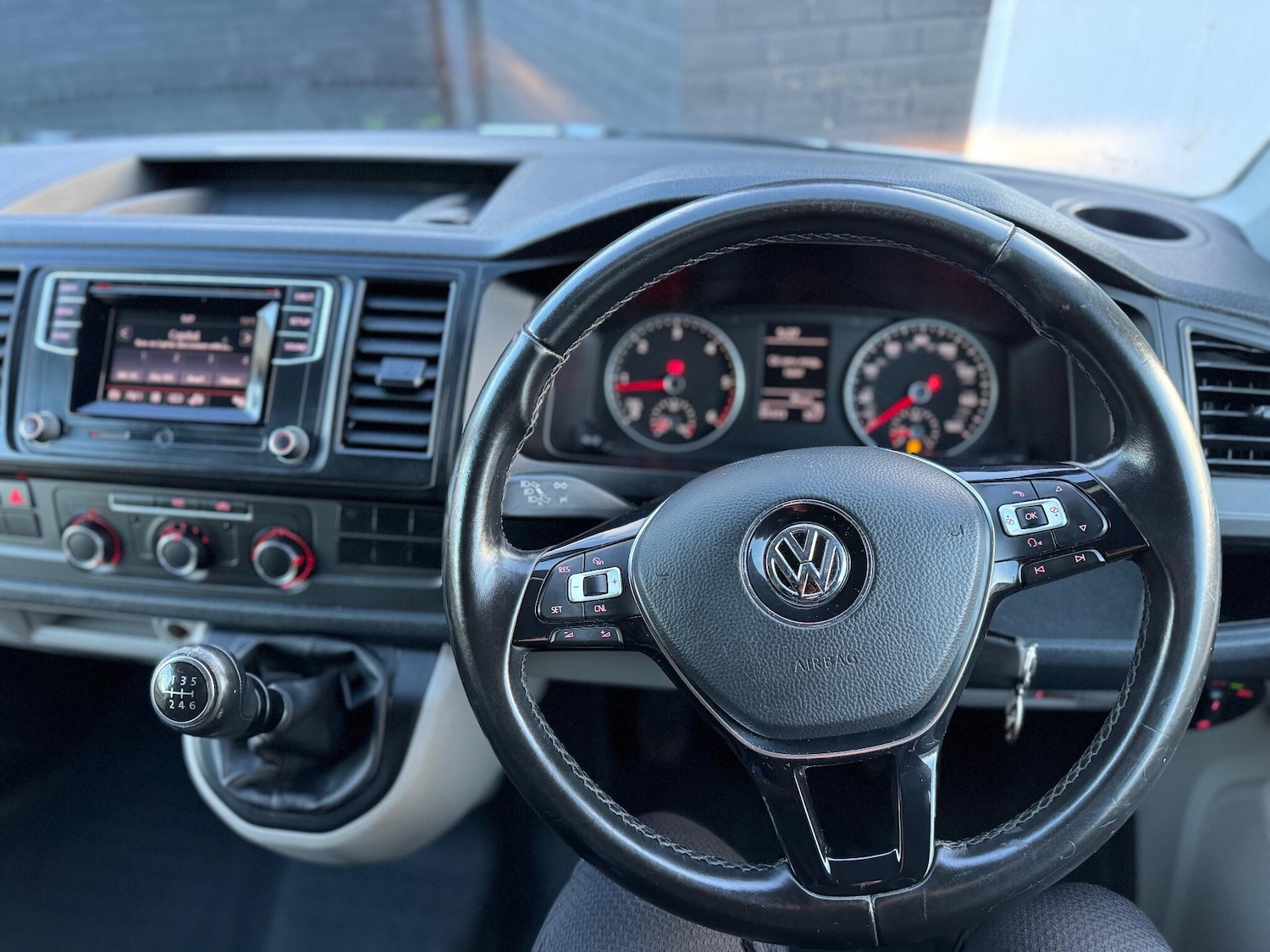 Used Volkswagen Transporter 2017 for sale - 77020890: Photo 17