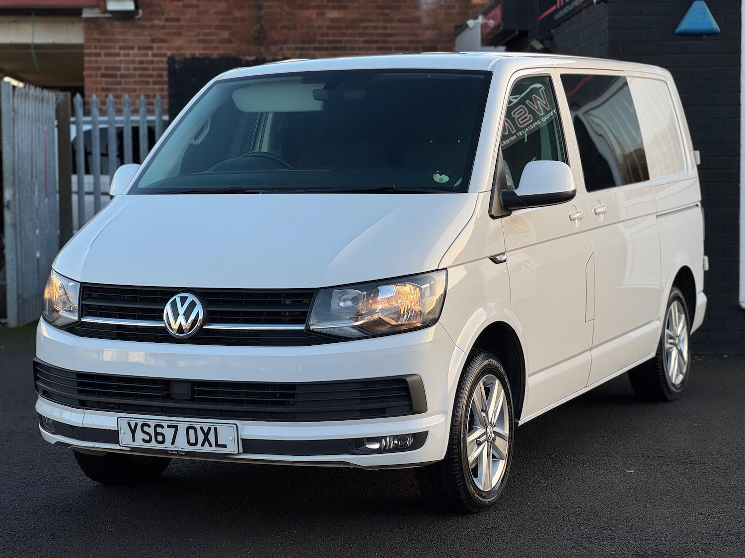 Used Volkswagen Transporter 2017 for sale - 77020890: Photo 3