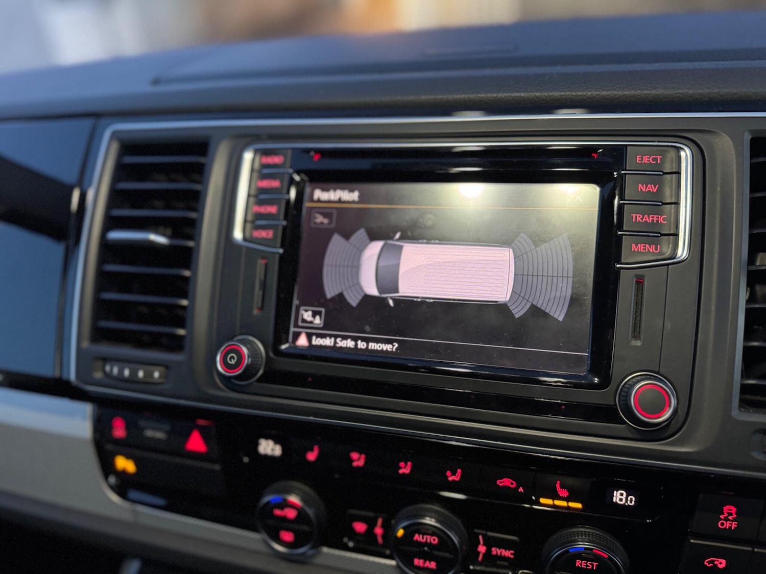 Used Volkswagen Caravelle 2016 for sale - 77683531: Photo 28