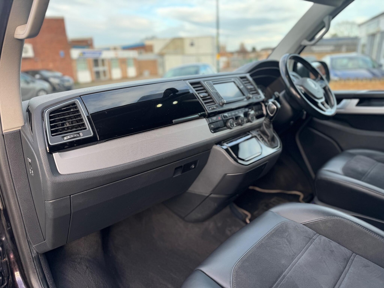 Used Volkswagen Caravelle 2016 for sale - 76942401: Photo 14