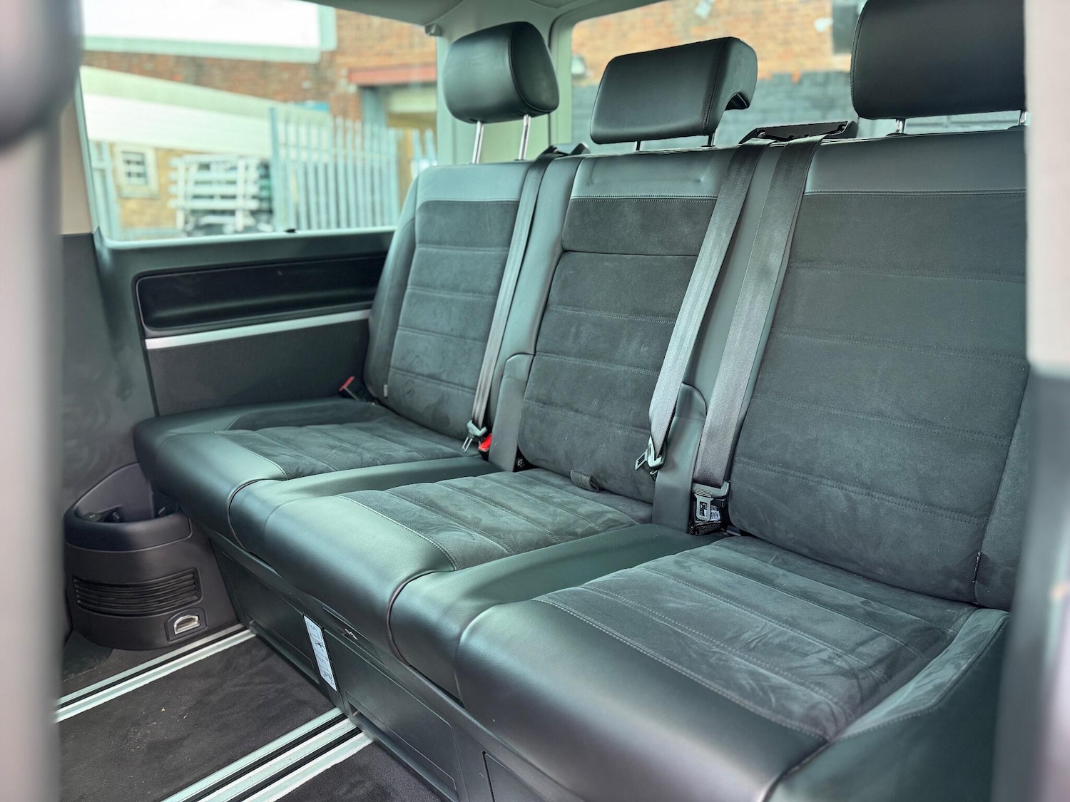 Used Volkswagen Caravelle 2016 for sale - 76942401: Photo 20