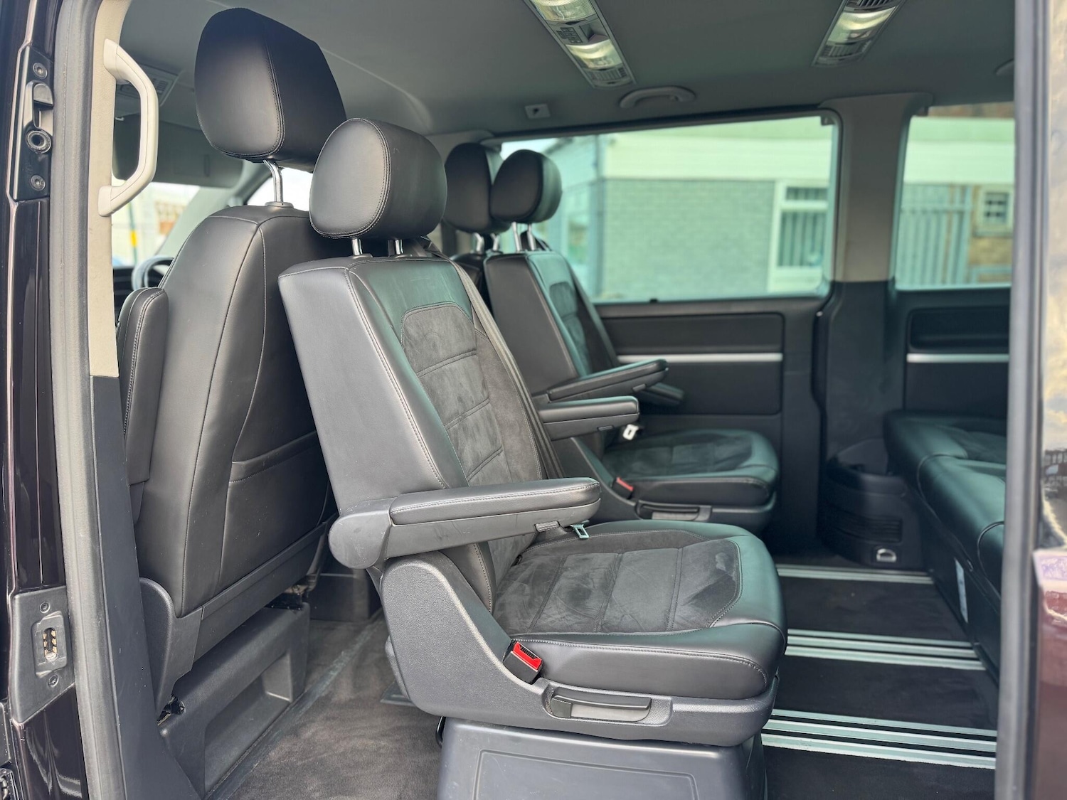 Used Volkswagen Caravelle 2016 for sale - 76942401: Photo 22