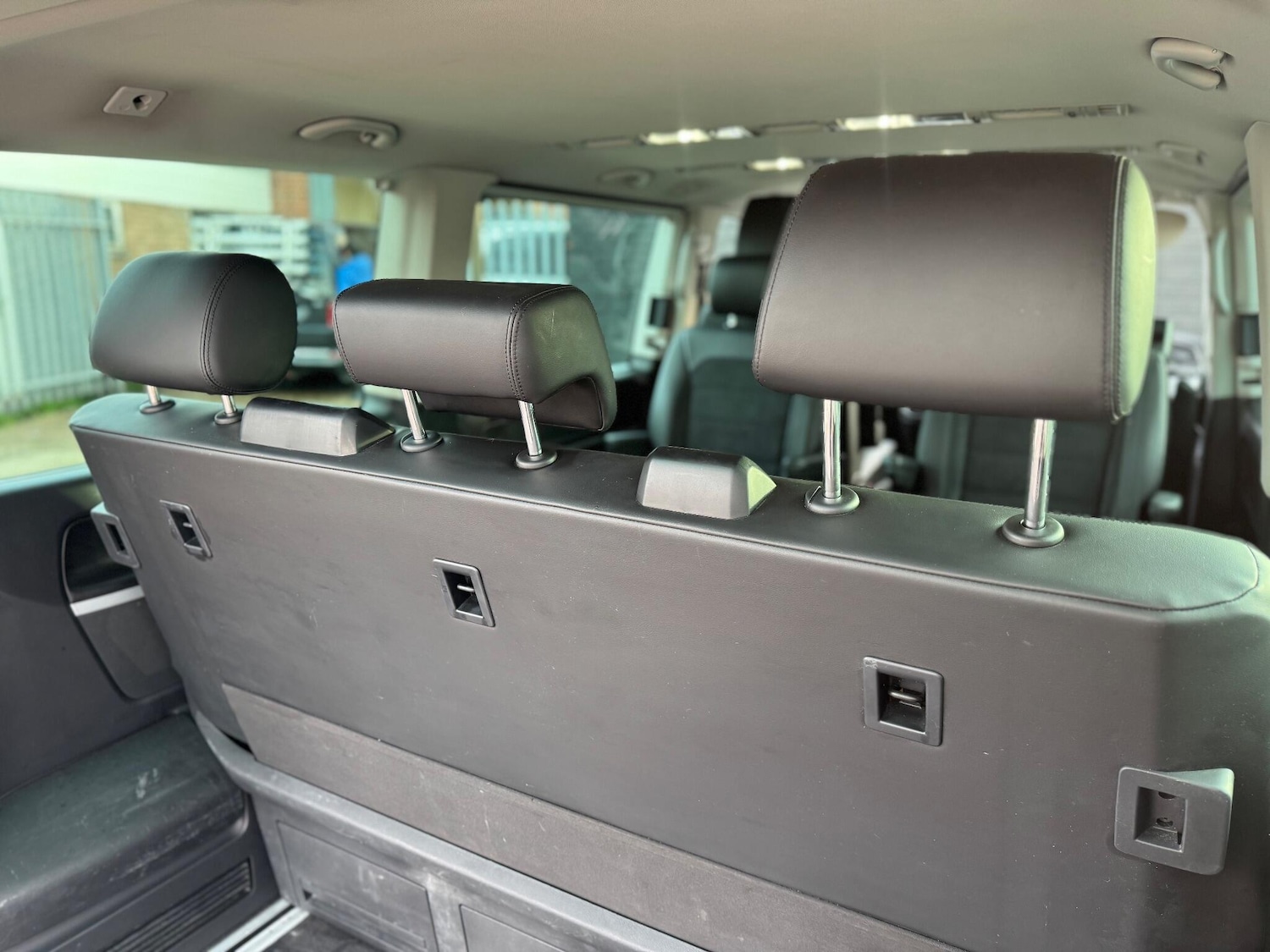 Used Volkswagen Caravelle 2016 for sale - 76942401: Photo 27