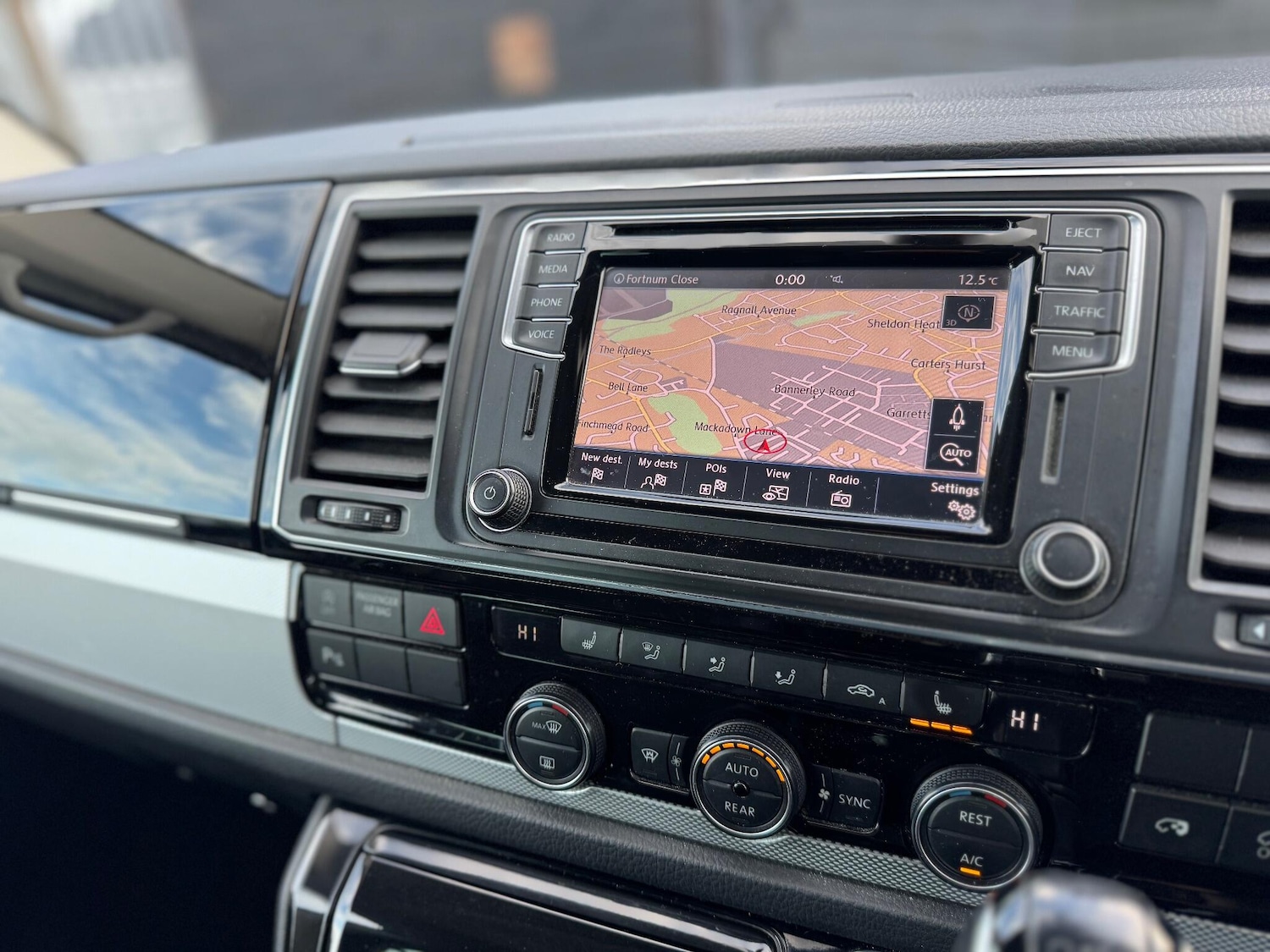 Used Volkswagen Caravelle 2016 for sale - 76942401: Photo 33