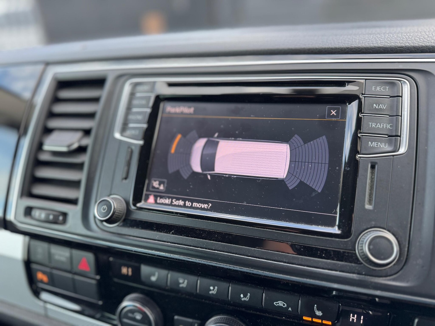 Used Volkswagen Caravelle 2016 for sale - 76942401: Photo 34