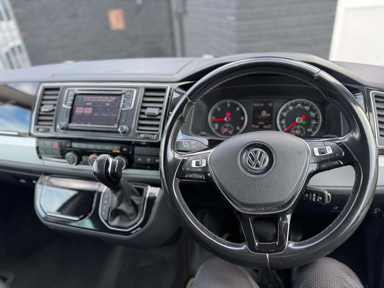 Used Volkswagen Caravelle 2016 for sale - 76942401: Photo 36