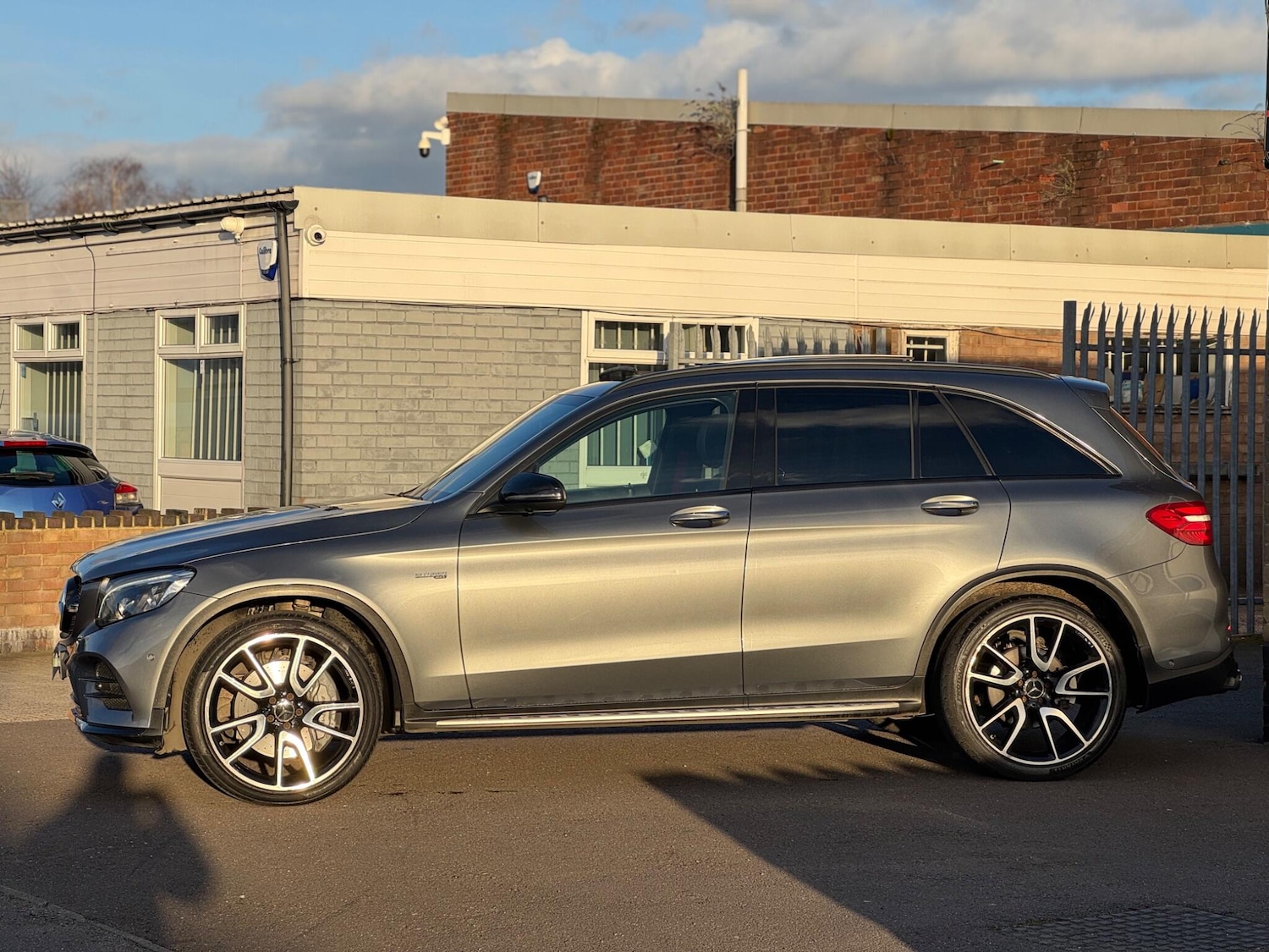 Used Mercedes-Benz GLC 2017 for sale - 77838894: Photo 10
