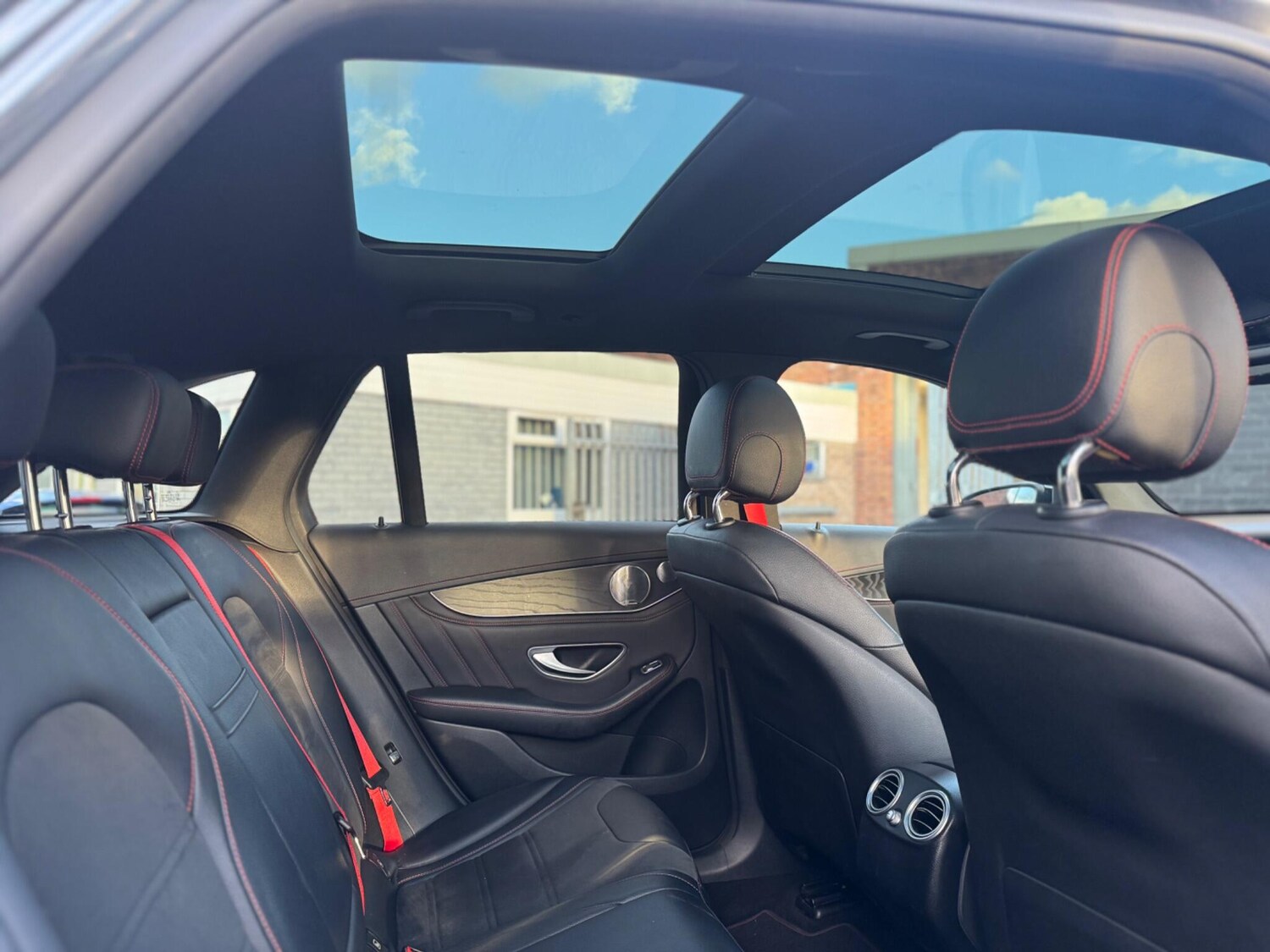 Used Mercedes-Benz GLC 2017 for sale - 77838894: Photo 34