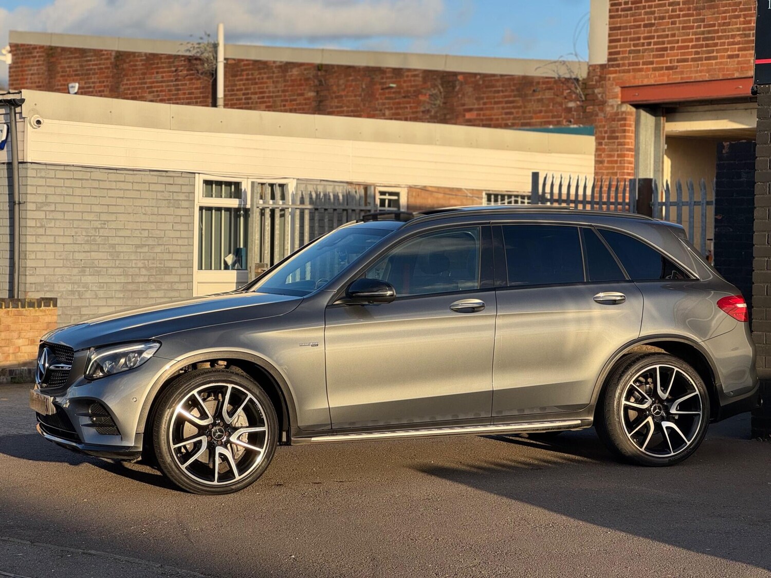 Used Mercedes-Benz GLC 2017 for sale - 77838894: Photo 9