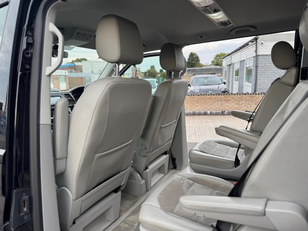 Used Volkswagen Caravelle 2016 for sale - 76270529: Photo 17