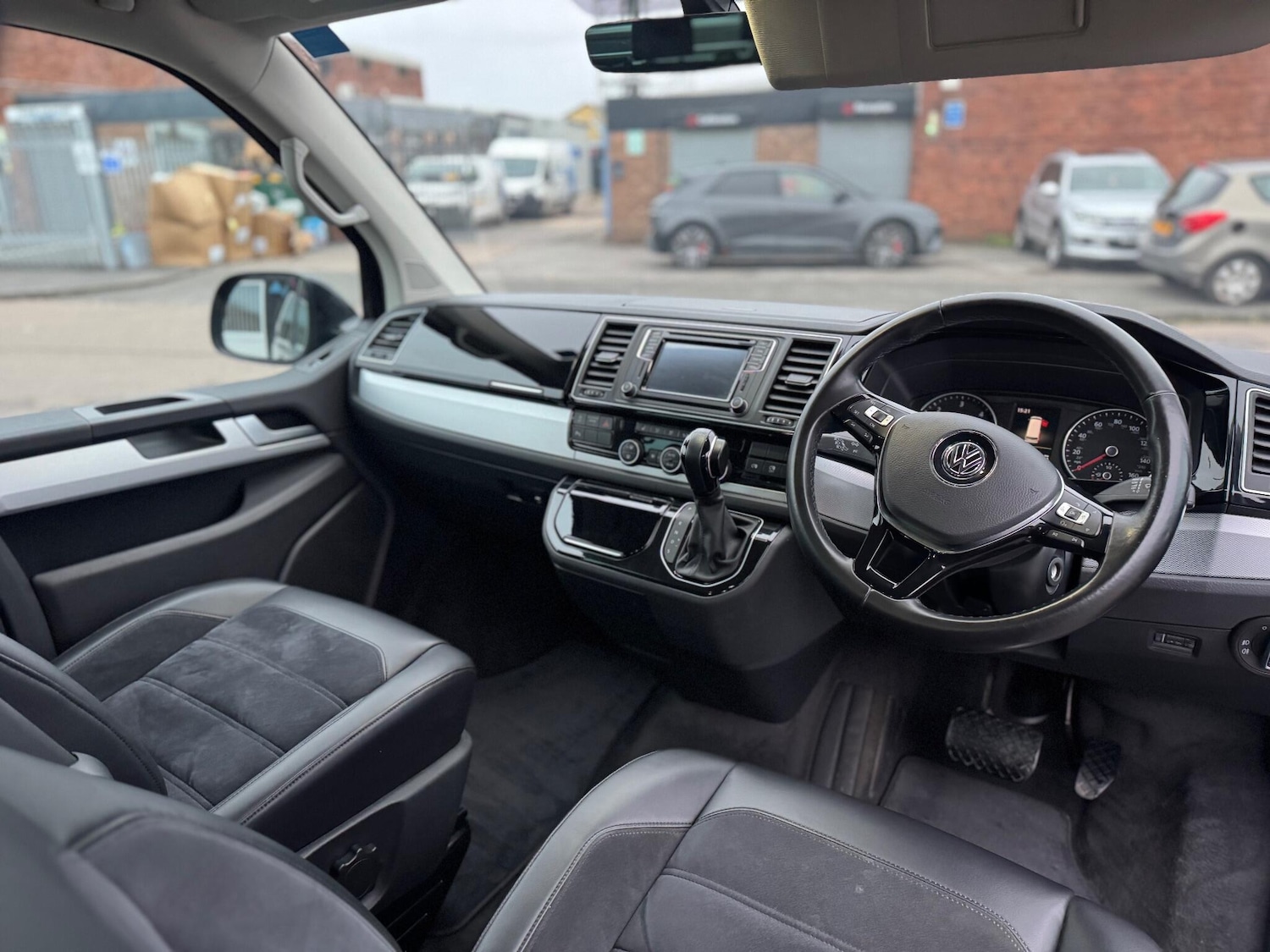 Used Volkswagen Caravelle 2016 for sale - 77060425: Photo 12