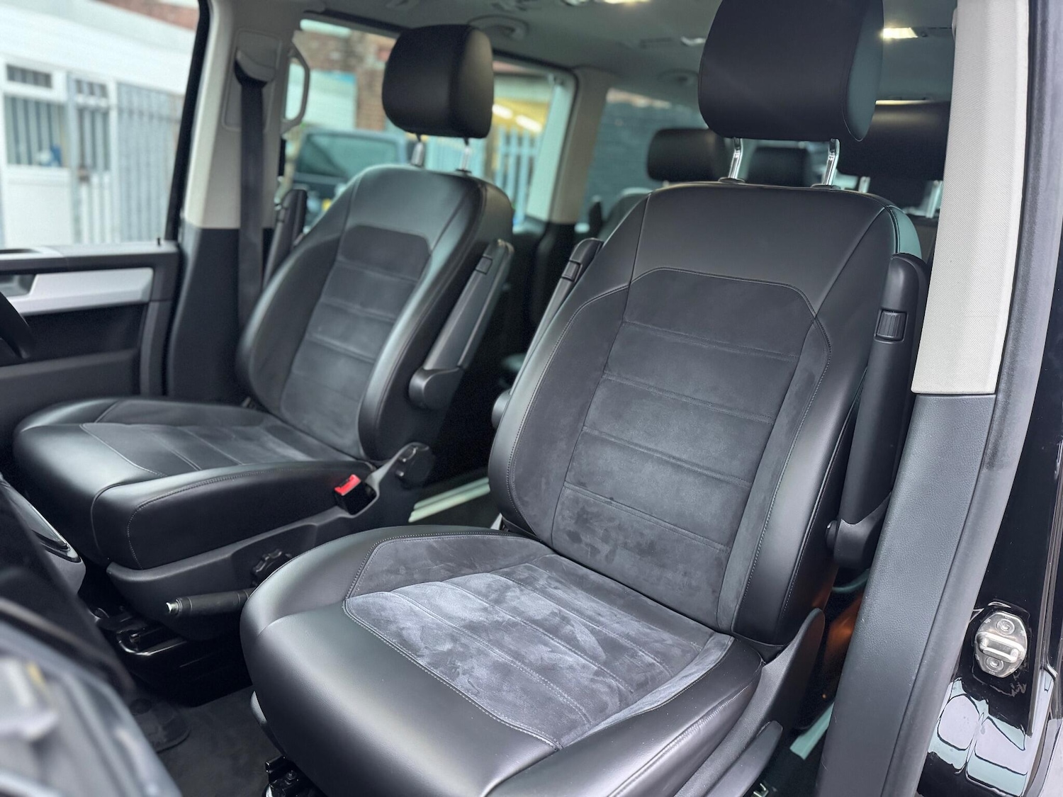 Used Volkswagen Caravelle 2016 for sale - 77060425: Photo 20