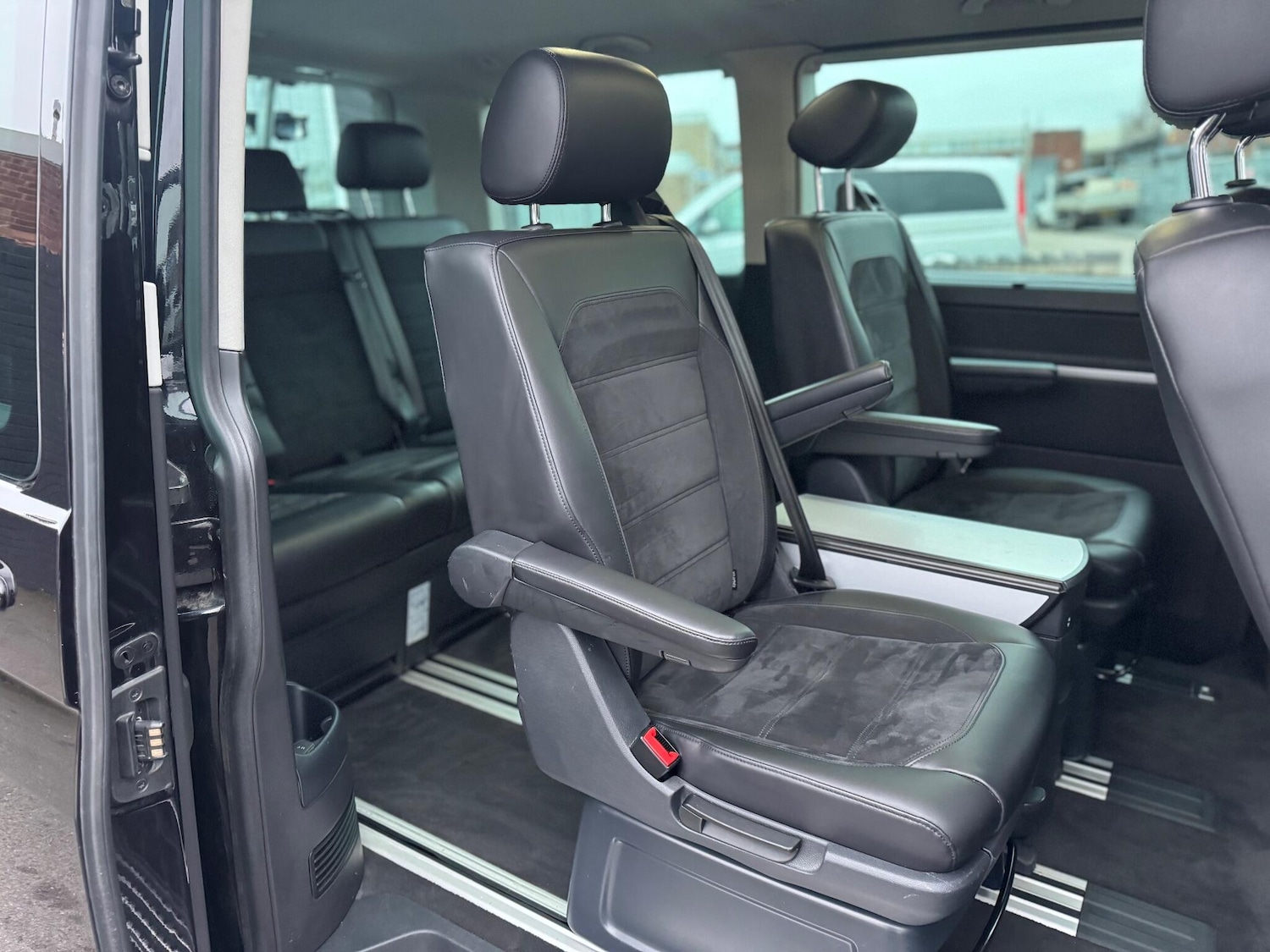 Used Volkswagen Caravelle 2016 for sale - 77060425: Photo 21