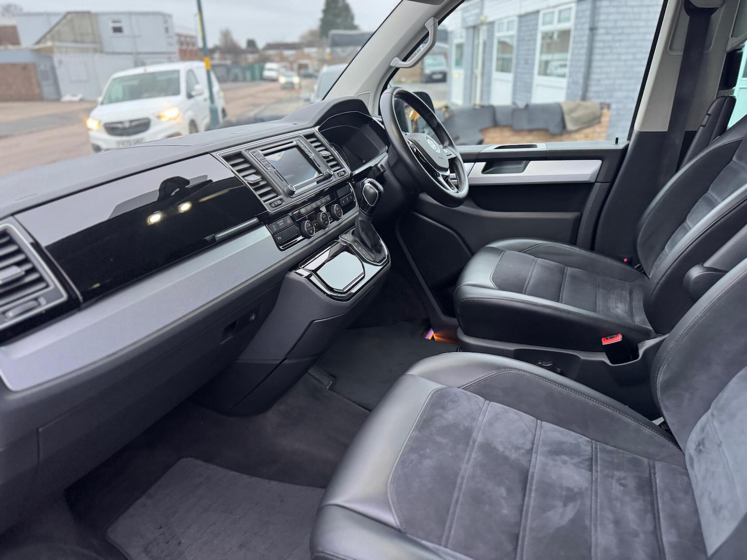 Used Volkswagen Caravelle 2016 for sale - 77060425: Photo 34