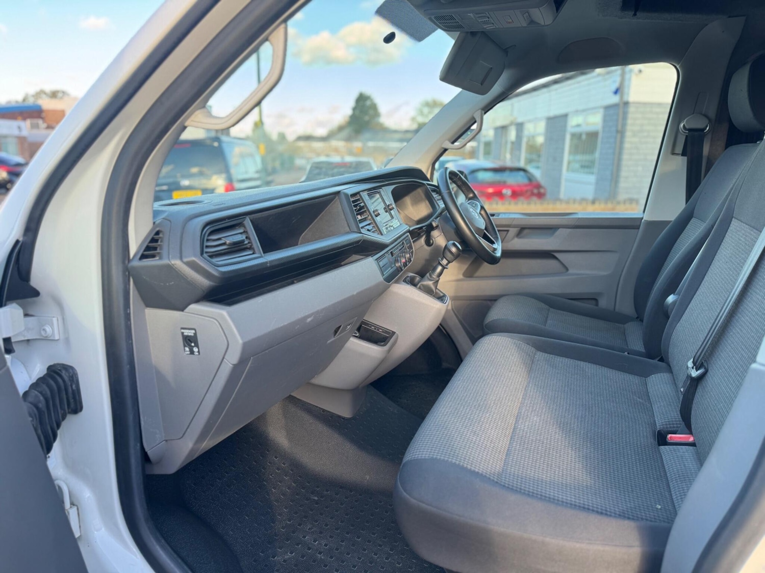 Used Volkswagen Transporter 2020 for sale - 76597311: Photo 15