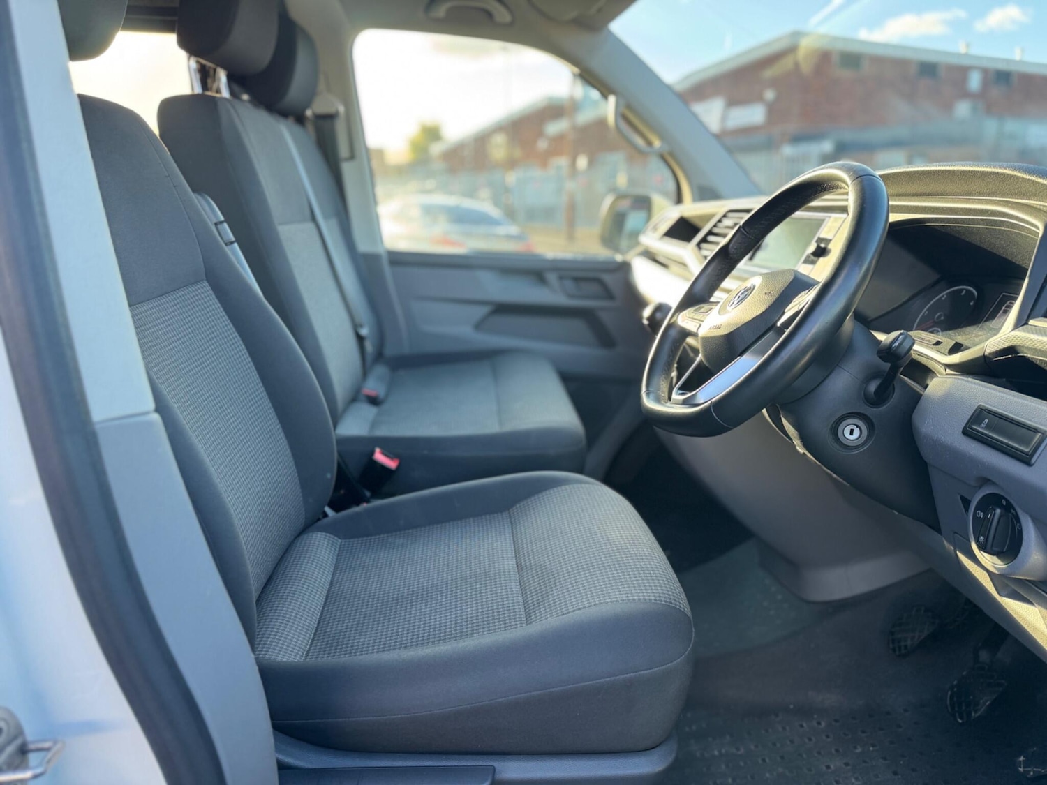 Used Volkswagen Transporter 2020 for sale - 76597311: Photo 18