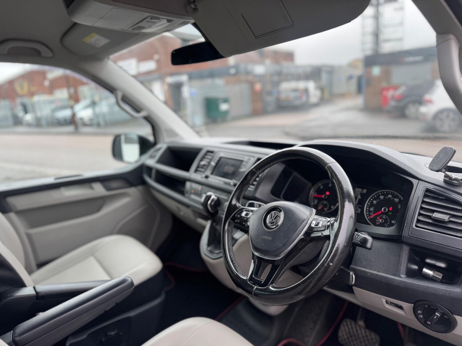 Used Volkswagen Transporter 2017 for sale - 77695574: Photo 15