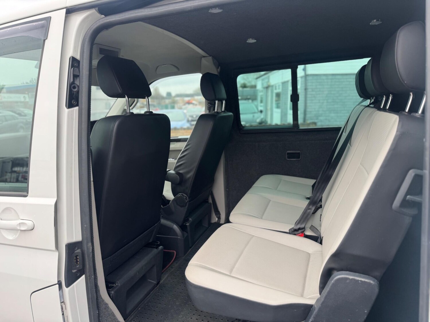 Used Volkswagen Transporter 2017 for sale - 77695574: Photo 8