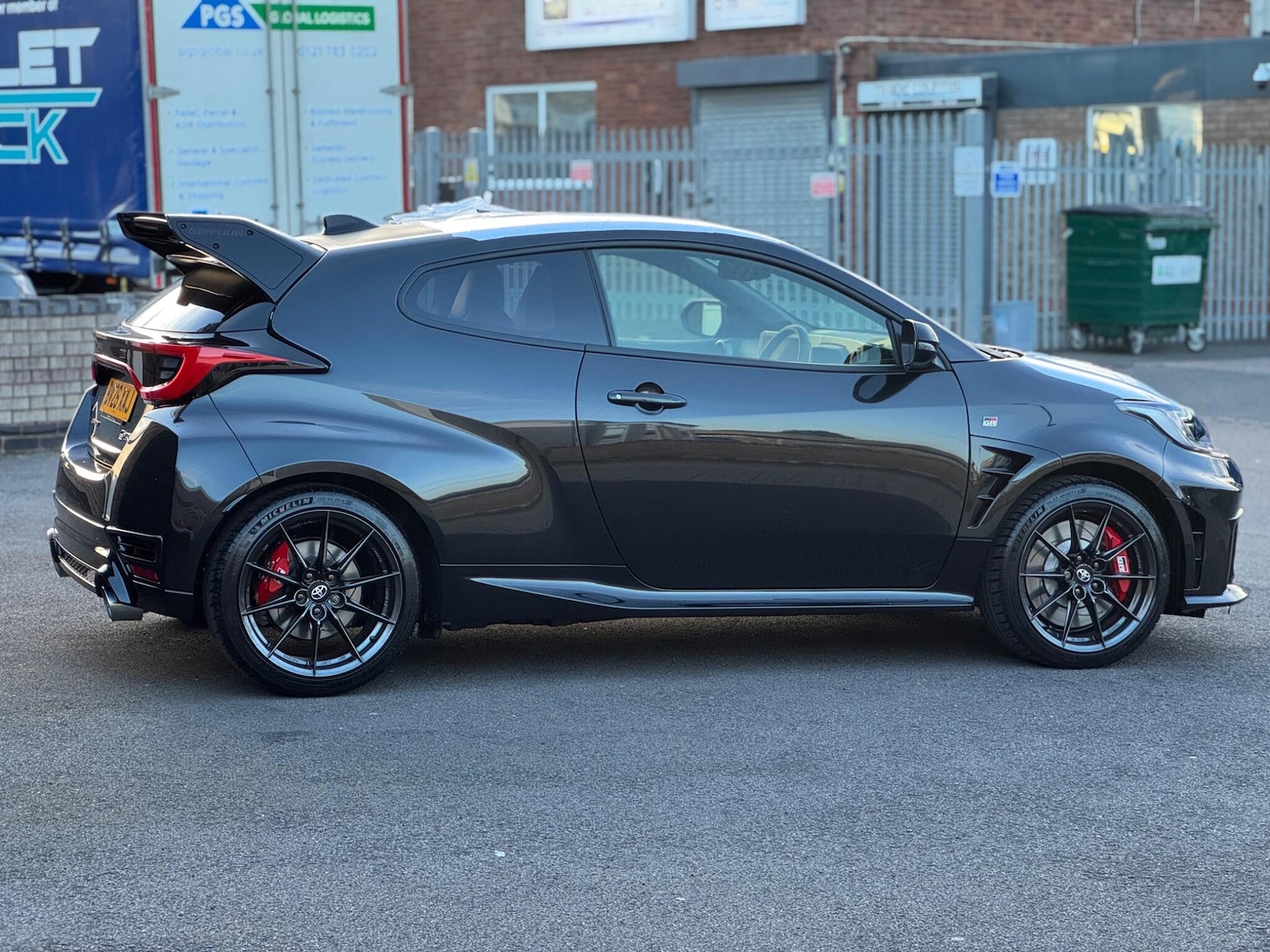 Used Toyota Yaris for sale - 77637725: Photo 15