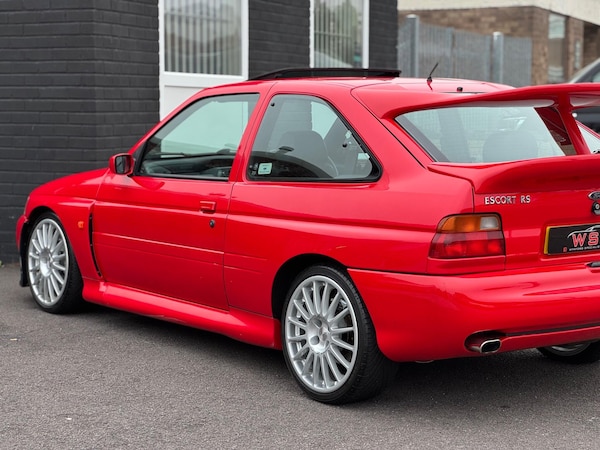 Used Ford Escort 1996 for sale - 76327088: Photo 8
