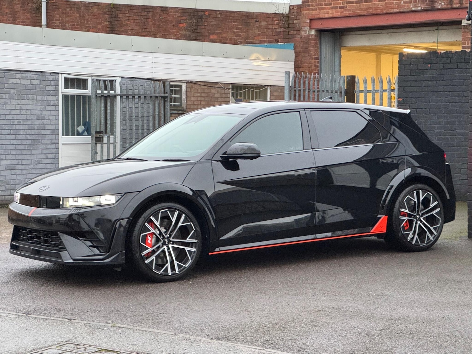 Used Hyundai IONIQ 5 2024 for sale - 77633218: Photo 6