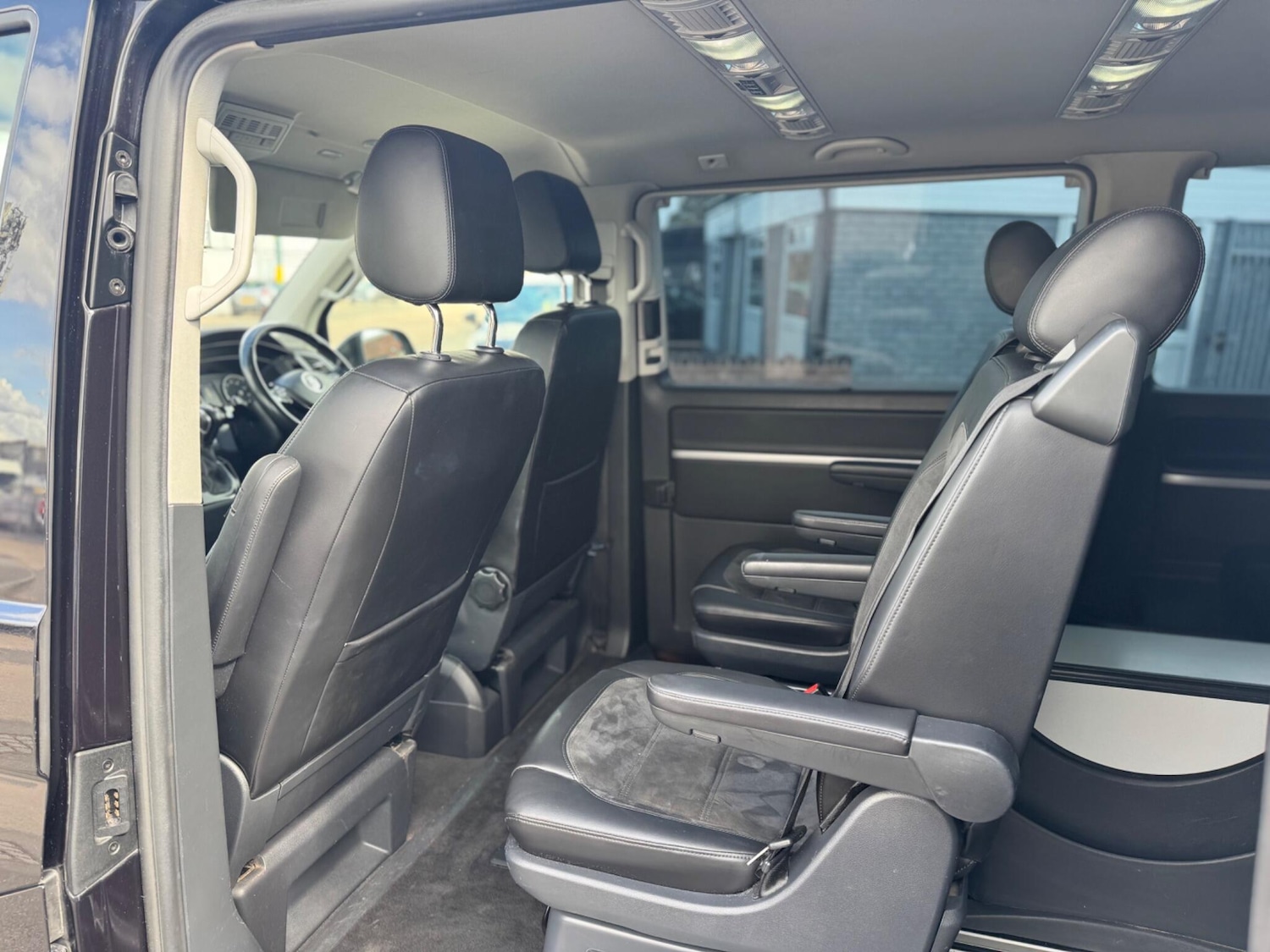 Used Volkswagen Caravelle 2017 for sale - 75707475: Photo 13