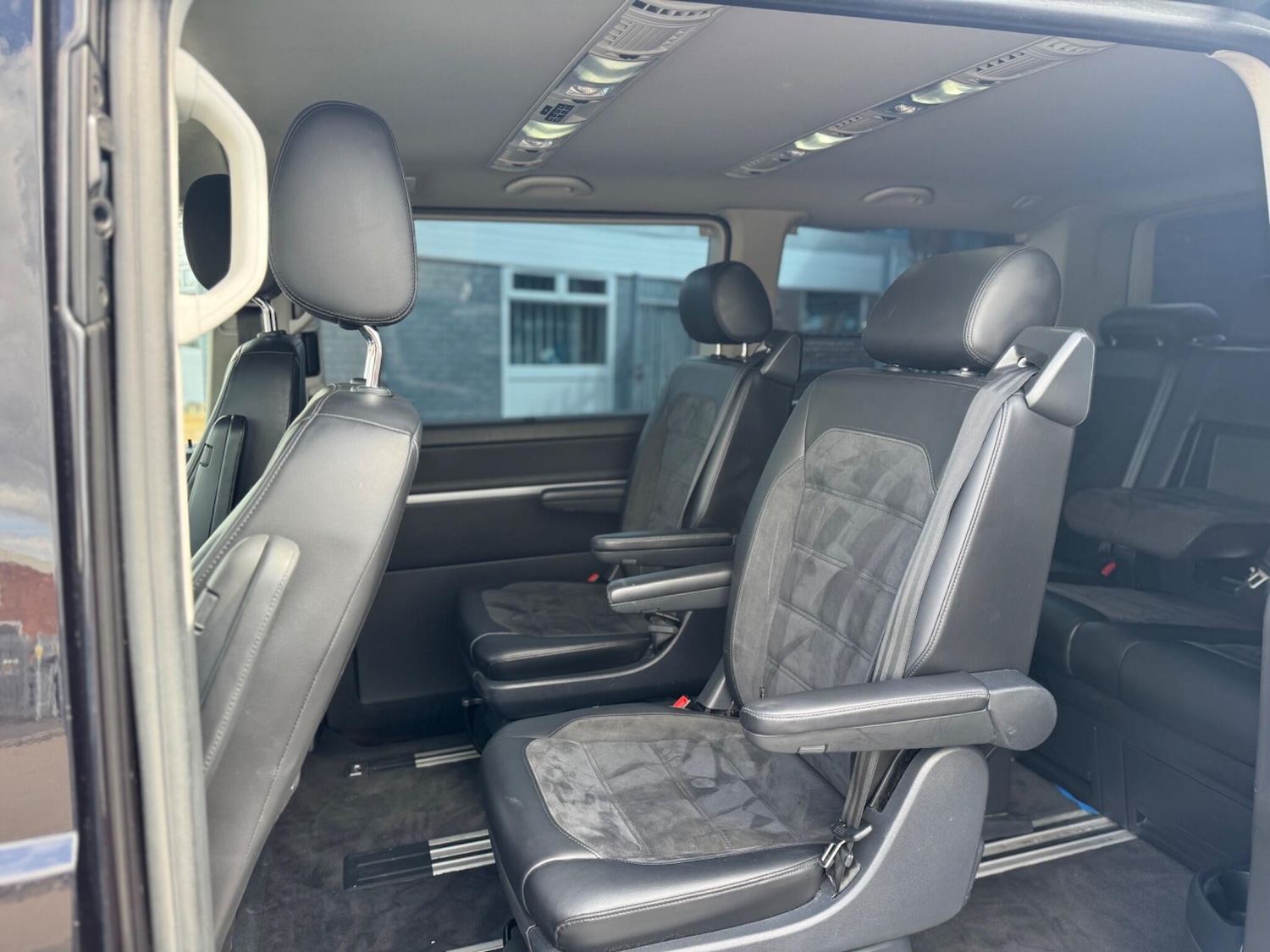 Used Volkswagen Caravelle 2017 for sale - 75707475: Photo 14