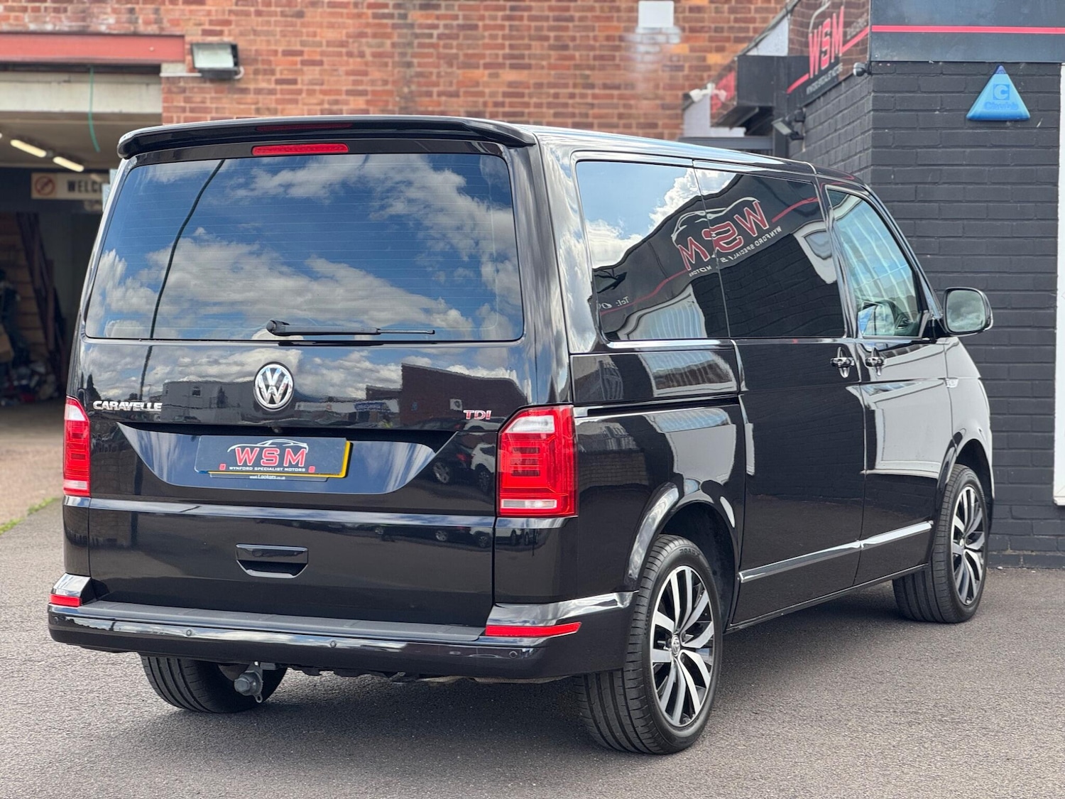 Used Volkswagen Caravelle 2017 for sale - 75707475: Photo 27