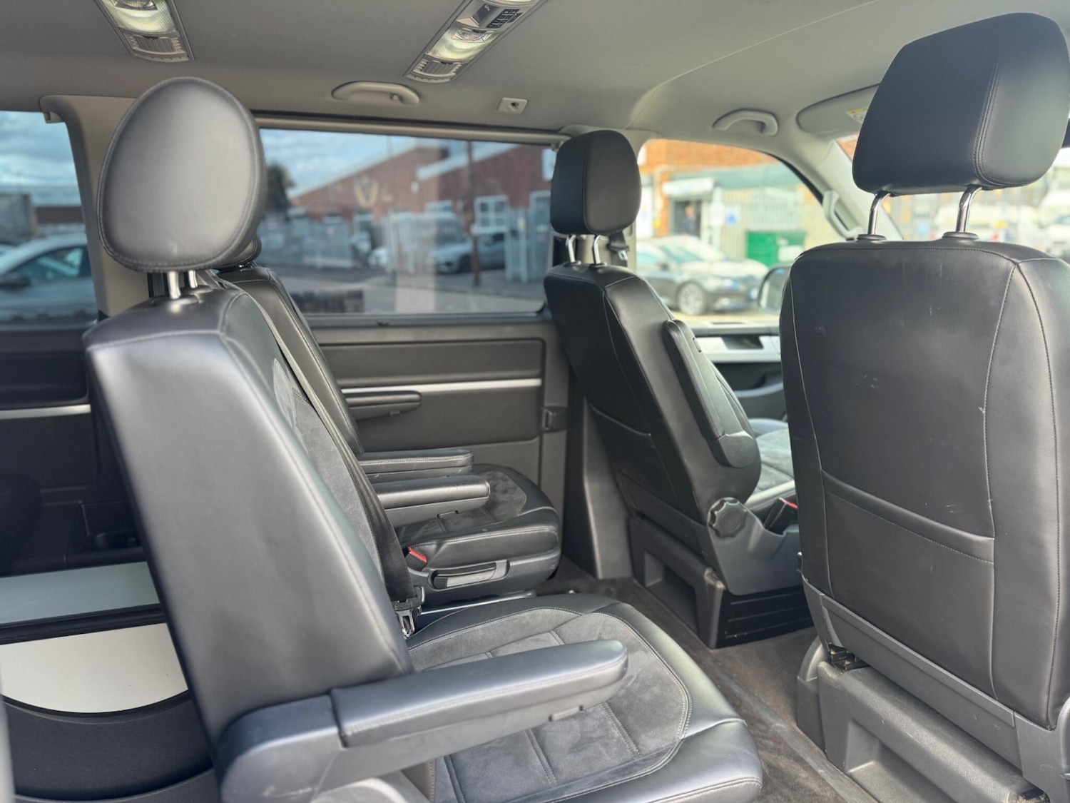 Used Volkswagen Caravelle 2017 for sale - 75707475: Photo 31