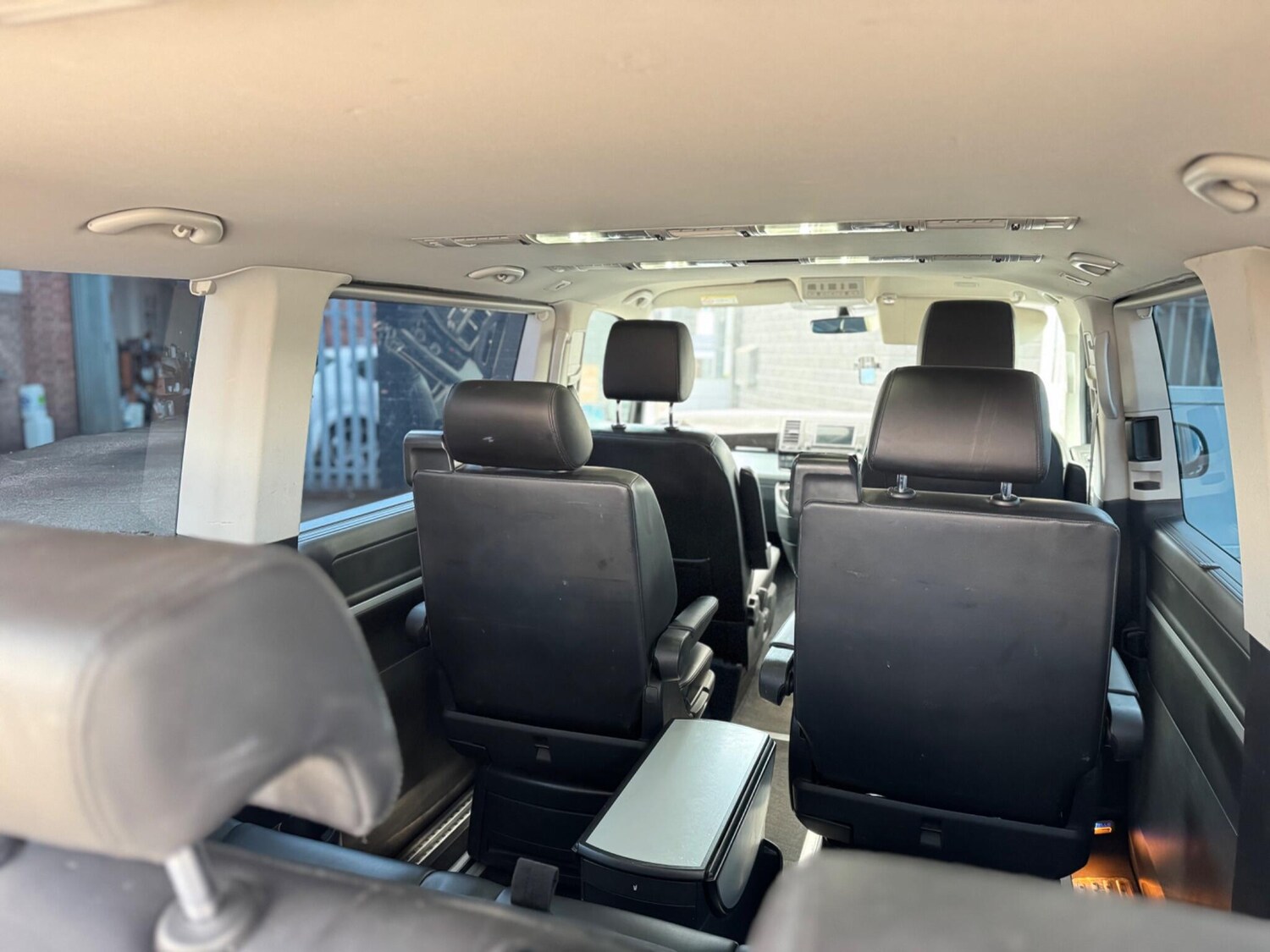 Used Volkswagen Caravelle 2017 for sale - 75707475: Photo 34