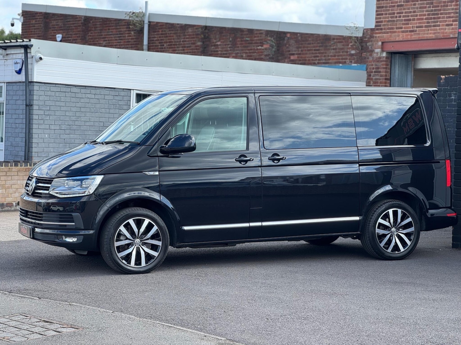 Used Volkswagen Caravelle 2017 for sale - 75707475: Photo 7