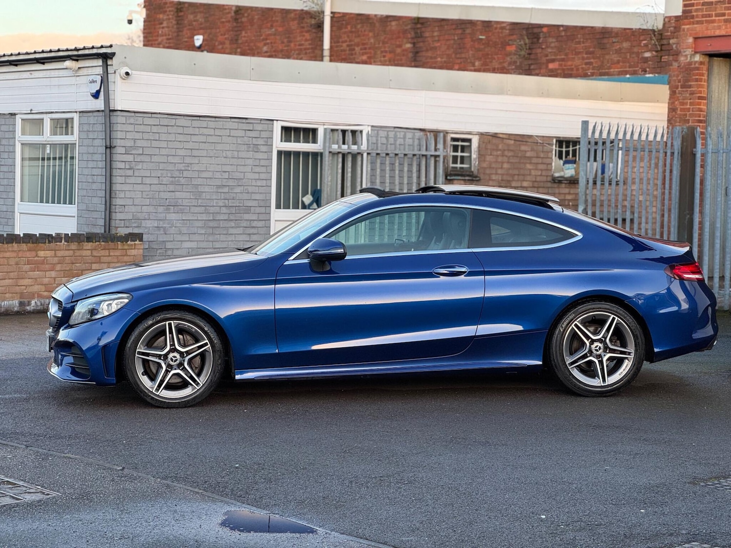 Used Mercedes-Benz C Class for sale - 77939779: Photo 11