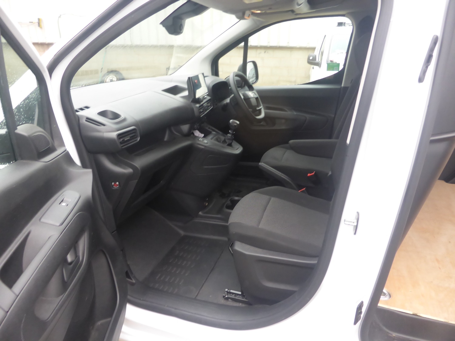 Used Vauxhall Combo 2024 for sale - 76449393: Photo 8