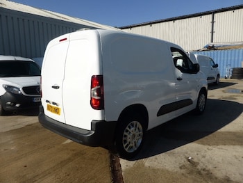 Used Peugeot Partner 2020 for sale - 77731147: Photo