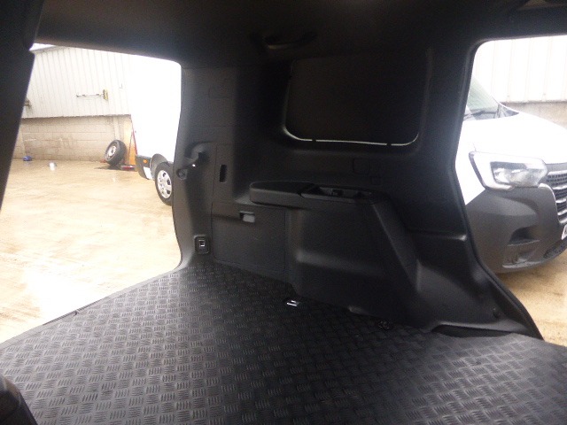 Used Toyota Land Cruiser 2025 for sale - 77001166: Photo 11