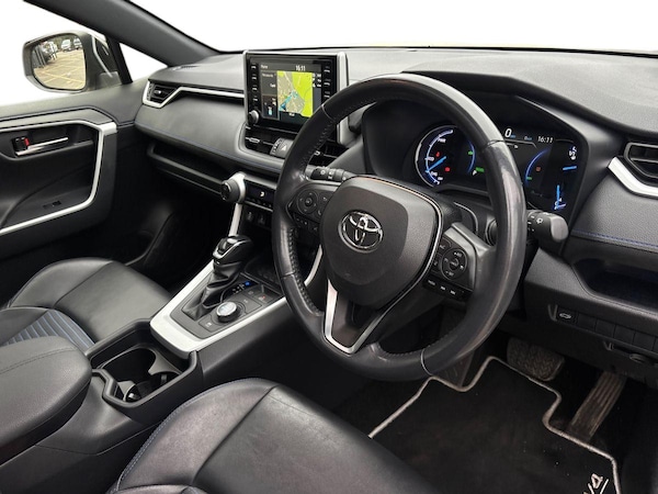 Used Toyota RAV4 2020 for sale - 76297623: Photo 10