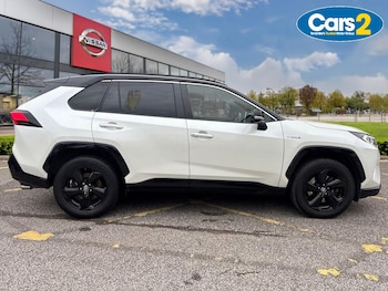 Used Toyota RAV4 2020 for sale - 76297623: Photo 2